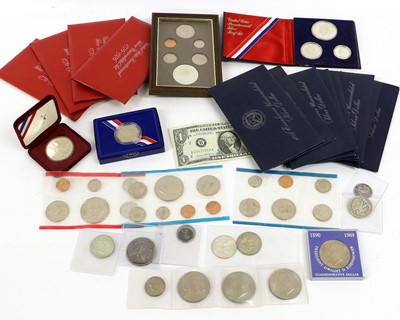 Lot 318 - USA Interest, Mixed Lot; mixed coins,...