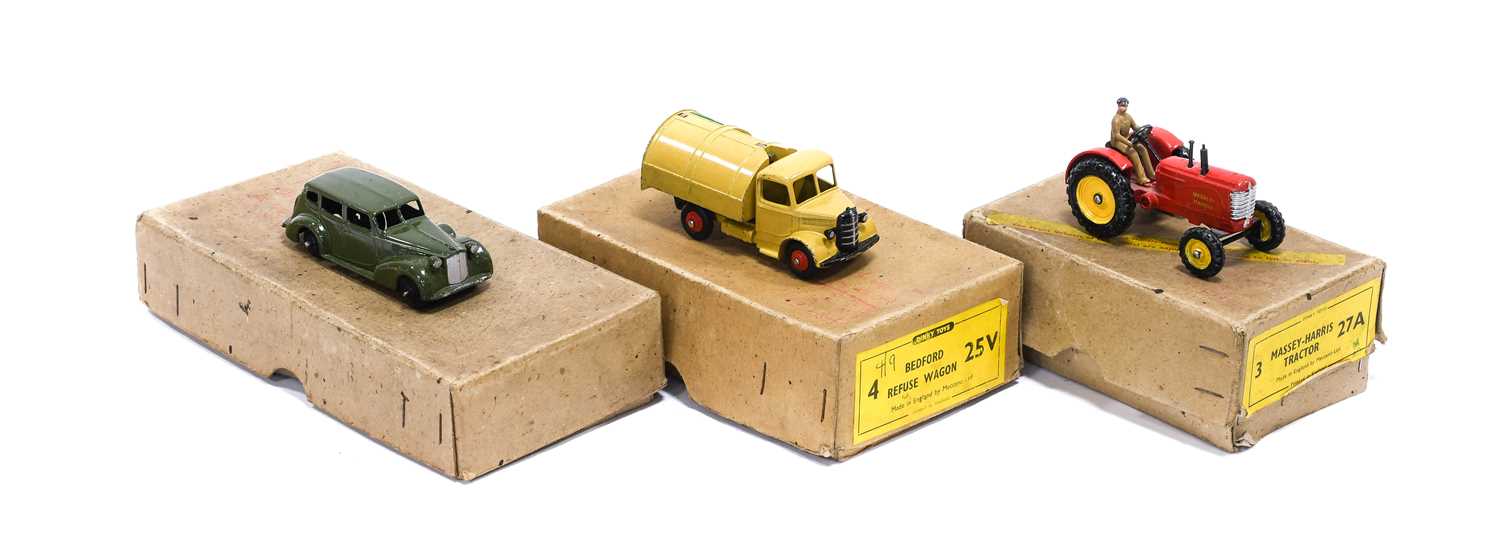 Lot 4530 - Dinky Trade Boxes