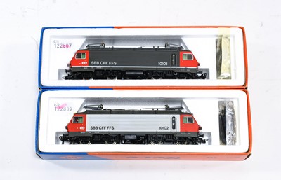 Lot 4389 - Roco HO Gauge Two Re 4/4 SBB CFF FFS Locomotives