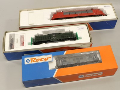 Lot 4386 - Roco HO Gauge Two Pantograph Locomotives