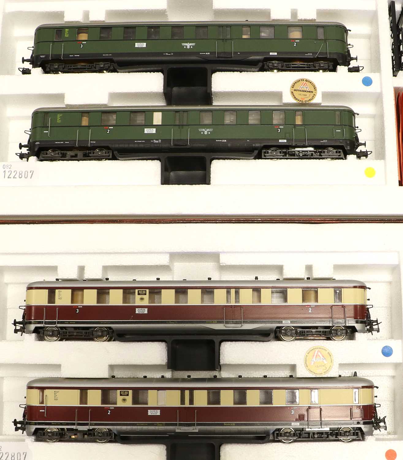 Lot 4310 - Liliput HO Gauge Two 2-Car VT 137 Railcar Sets