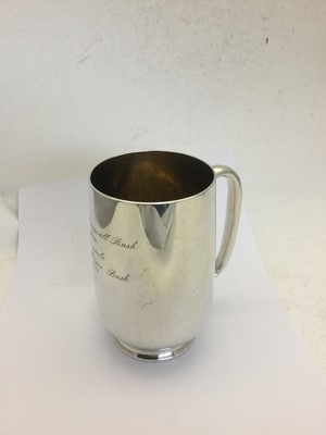 Lot 2270 - A Chinese Export Silver Mug