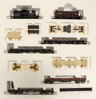 Lot 4287 - Fleischmann HO Gauge Two Wagon Sets