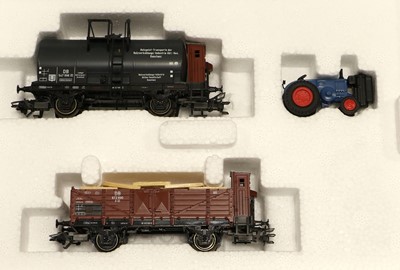 Lot 4327 - Marklin HO Gauge Wagon Sets