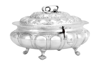 Lot 2351 - A George V Silver Box