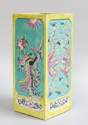 Lot 87 - Chinese Porcelain Vase, Qianlong reign mark...