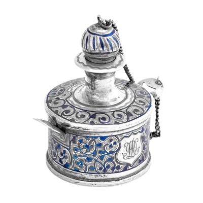 Lot 2252 - A Russian or Ukrainian Silver and Niello Scent-Bottle