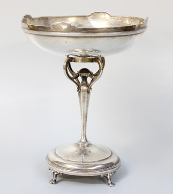 Lot 21 - A George V Silver Pedestal-Dish, by Roberts...