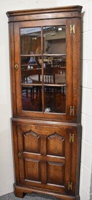 Lot 1349 - A Titchmarsh & Goodwin Glazed and Panelled Oak...