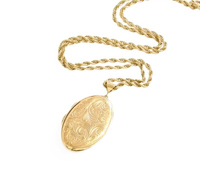 Lot 468 - A 9 Carat Gold Locket on Chain, the oval...