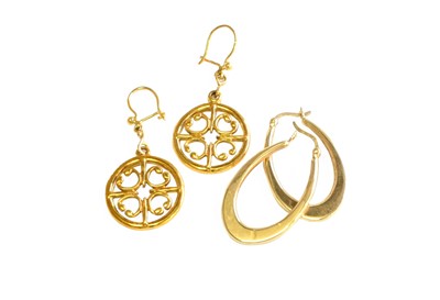 Lot 520 - A Pair of 9 Carat Gold Drop Earrings, of wheel...