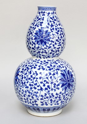 Lot 91 - A 20th Century Chinese Double Gourd Vase, 30cm...