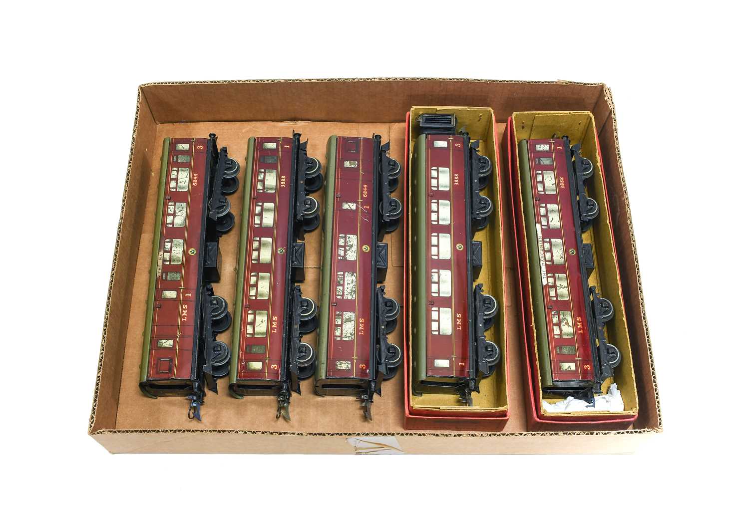 Lot 4410 - Hornby O Gauge No.2 Corridor Coaches LMS