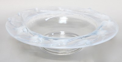 Lot 312 - A 'Barolac' Lalique style opalescent glass...