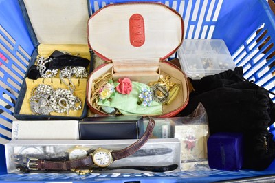 Lot 601 - A Quantity of Costume Jewellery, including two...