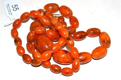 Lot 55 - A string of amber beads