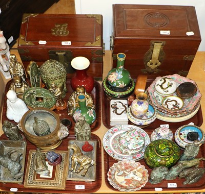 Lot 368 - A Large Quantity of Modern Decorative Oriental...