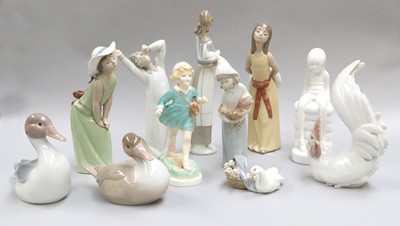 Lot 328 - A Collection of Herend, Lladro and Royal...