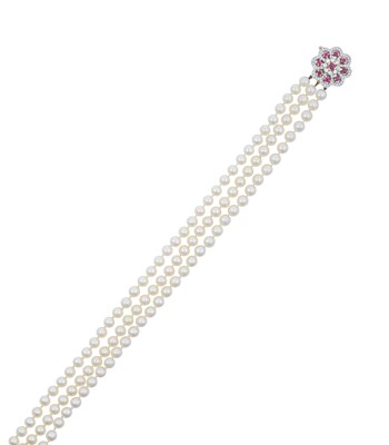 Lot 2022 - A Triple Row Cultured Pearl Necklace, with An...