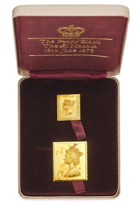 Lot 328 - The British Definitive Stamp Replica Issue, 2x...