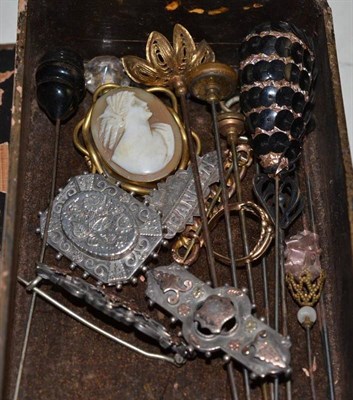 Lot 149 - Four silver brooches, 9ct gold ring, cameo brooch, 9ct gold rope twist brooch and hat pins