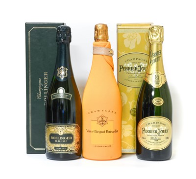 Lot 3001 - Bollinger R.D. 1982 Extra Brut Champagne (one...