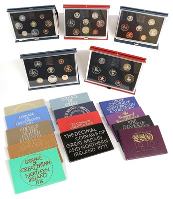 Lot 349 - 18 x UK proof sets, to include; 1970, 1971,...