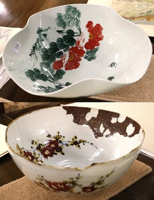 Lot 328 - A Large Japanese Porcelain Bowl, Showa period,...