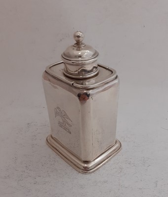 Lot 2001 - A Queen Anne Silver Tea-Caddy