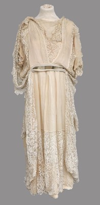Lot 2186 - Circa 1907 Wedding Dress, in cream silk with...