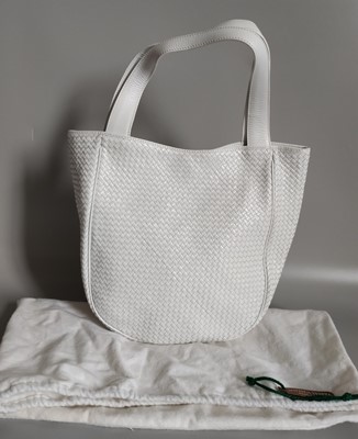 Lot 1073 - Bottega Veneta Intrecciato White Leather...