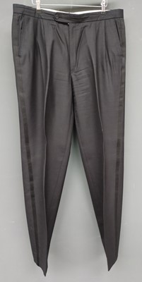 Lot 1069 - Gents Harrods Wool and Silk Mix Dinner Suit,...