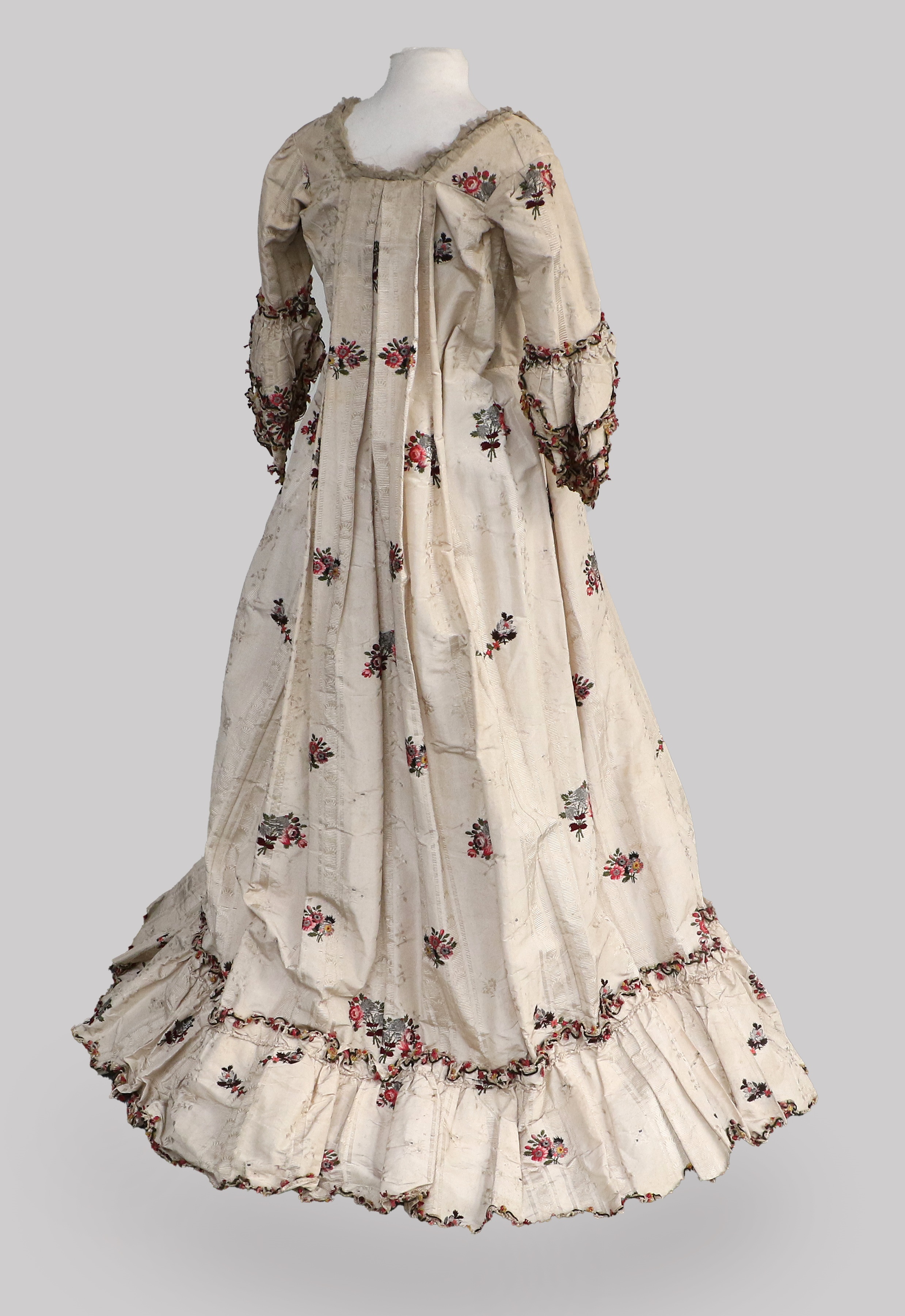 Lot 2250 - Late 18th Century Cream Silk Sack Back Robe,