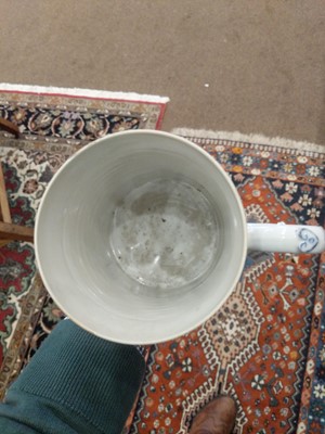 Lot 177 - A Chinese Porcelain Mug, Qianlong, painted in...