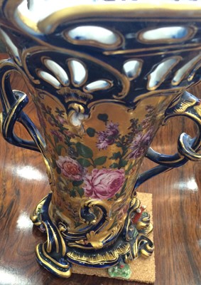 Lot 85 - ~ A Chelsea Porcelain Pot Pourri Vase and...