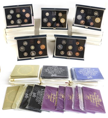 Lot 350 - 50x UK Proof Sets, comprising: 1971, (4x) 1972,...