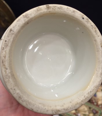 Lot 176 - A Cantonese Porcelain Vase and Cover, 19th...