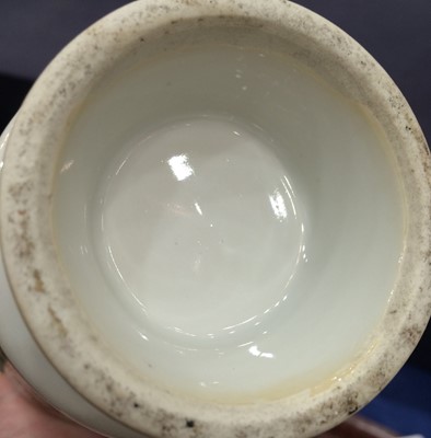 Lot 176 - A Cantonese Porcelain Vase and Cover, 19th...