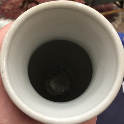 Lot 176 - A Cantonese Porcelain Vase and Cover, 19th...