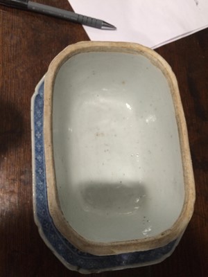 Lot 175 - ~A Chinese Porcelain Tureen and Cover,...