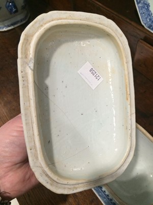 Lot 175 - ~A Chinese Porcelain Tureen and Cover,...