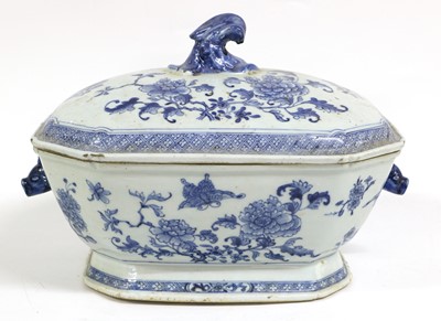 Lot 175 - ~A Chinese Porcelain Tureen and Cover,...