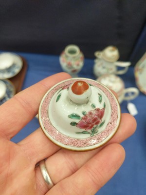 Lot 172 - ~A Chinese Porcelain Vase and Cover, Qianlong,...