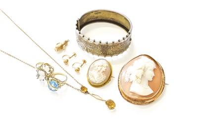 Lot 451 - A Small Quantity of Jewellery, including a...