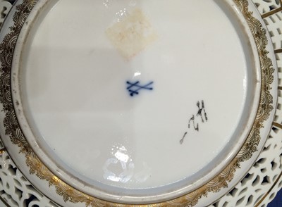Lot 155 - A Meissen Porcelain Plate, early 20th century,...