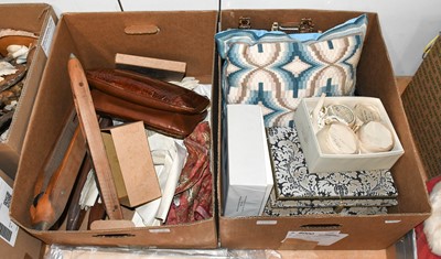 Lot 1199 - A Quantity of Textiles and Accessories,...