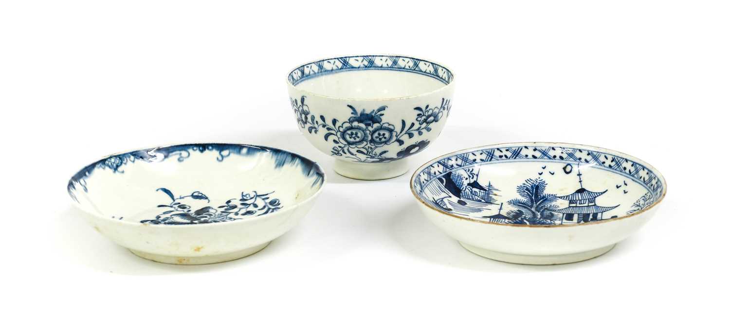 Lot 41 - A Lowestoft Porcelain Saucer, circa 1780,...