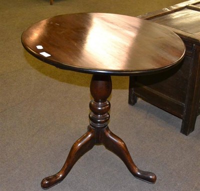 Lot 464 - A Georgian mahogany tripod occasional table