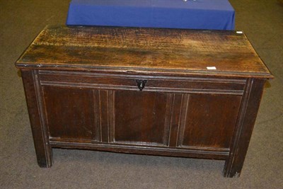 Lot 466 - A 17th century joined oak box with hinged lid