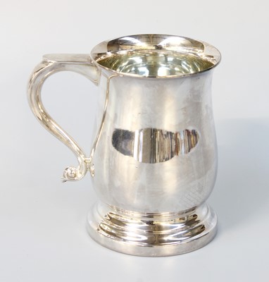 Lot 19 - An Elizabeth II Silver Mug, by A. Chick and...